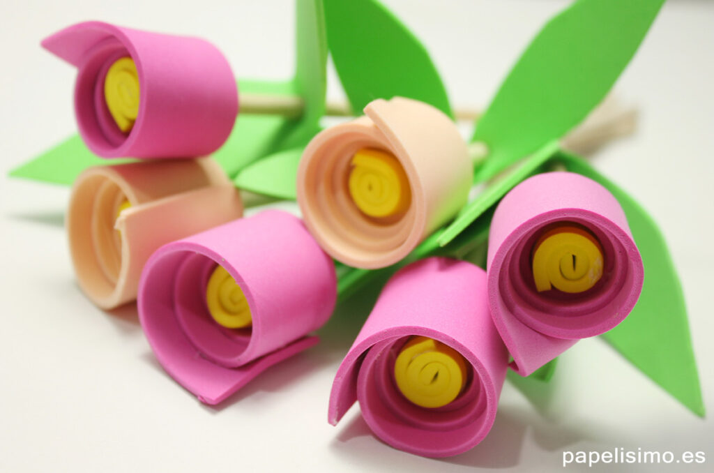 como-hacer-flores-foami-goma-eva-how-to-do-foam-flowers-1024x678